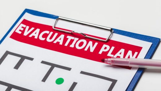 Plan ewakuacji na festynie: jak go przygotować, oznaczyć i przećwiczyć