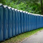 Toalety i Higiena na Imprezie Plenerowej: Jak Uniknąć Kryzysu Sanitarnego